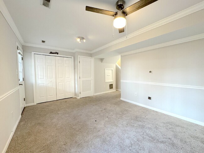 Building Photo - Inviting Suburban Retreat with Spacious Layout and Timeless Hardwood Flooring