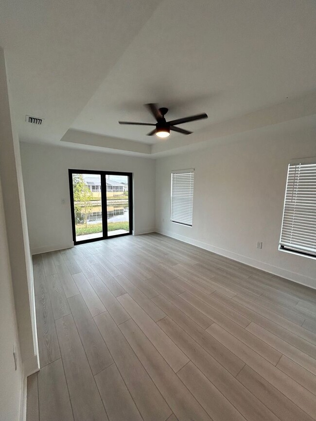 Building Photo - 19 NW 19th Terrace