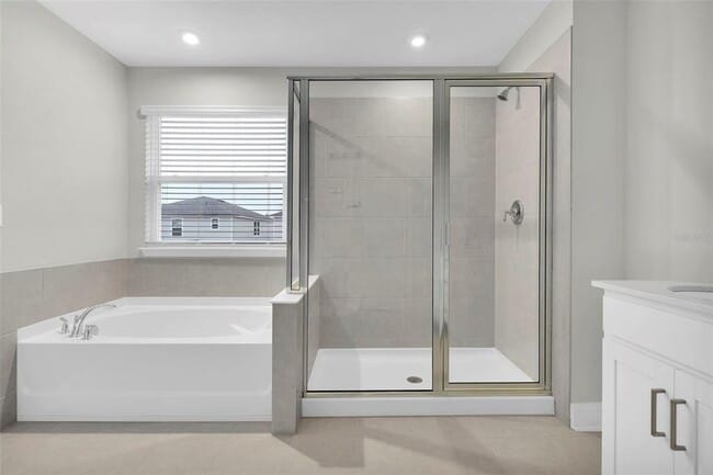 Building Photo - 13124 Holsinger Blvd