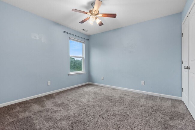 Building Photo - Hope Valley Farms Single Family Home-Avail...
