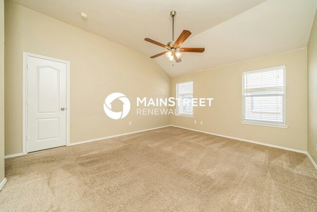 Building Photo - 3 Bedroom Pet-Friendly Home in Arlington, TX with Main Street Renewal