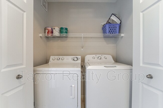 Building Photo - 2855 Blue Sky Cir