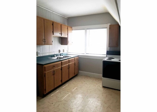 Building Photo - 2922 Jefferson Ave