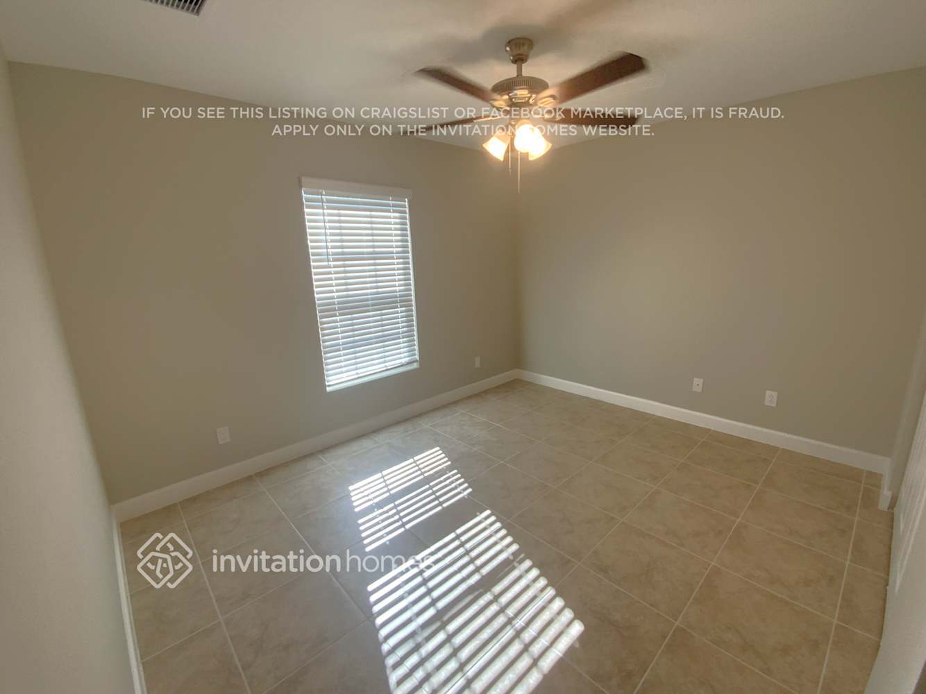 Building Photo - 761 Airoso Rd SE