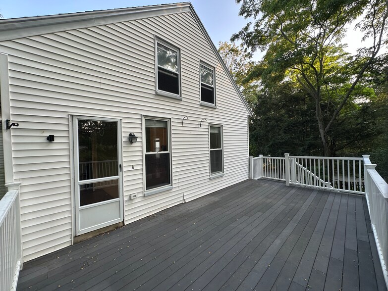 Building Photo - 246 Essex St