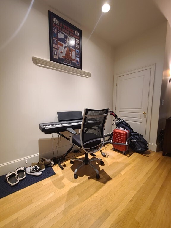 Building Photo - 42 N St