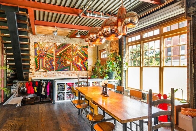 Building Photo - 125 Wolcott St