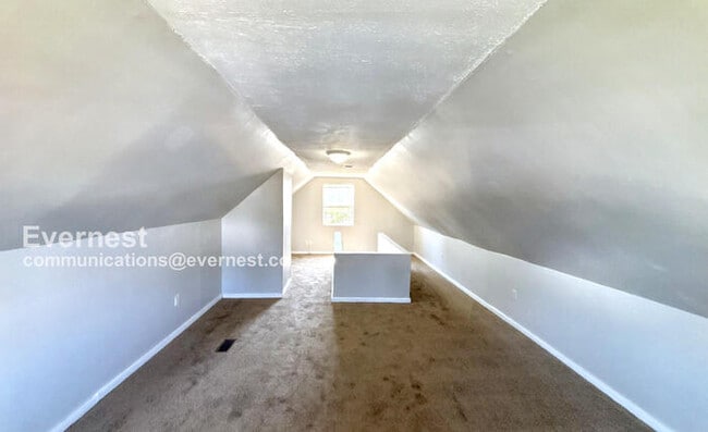 Building Photo - 1261 Hildreth Ave