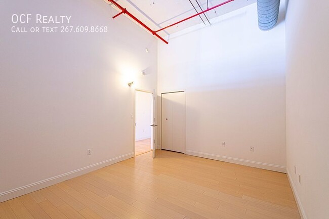 Building Photo - One Bedroom Northern Liberties Loft