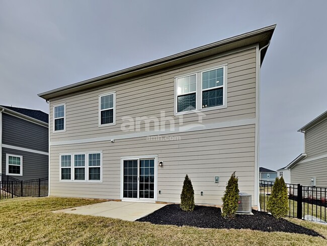 Building Photo - 8440 Merlin Dr