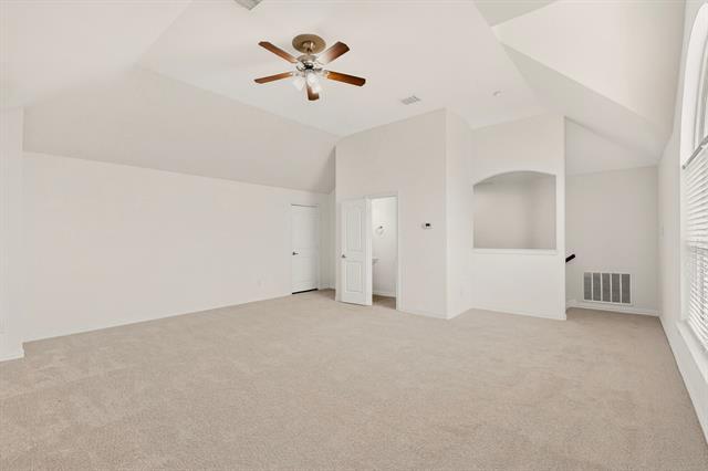 Building Photo - 963 Cougar Dr