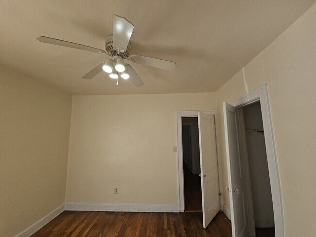 Building Photo - 1547 Hillcrest Rd