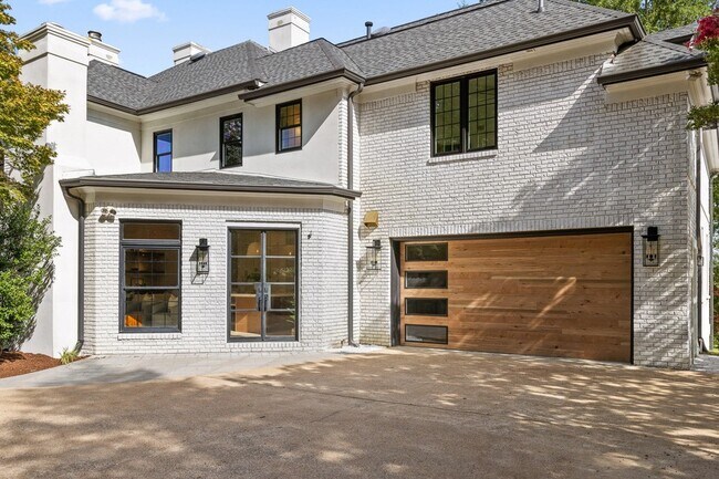 Building Photo - 1103 Centennial Dr