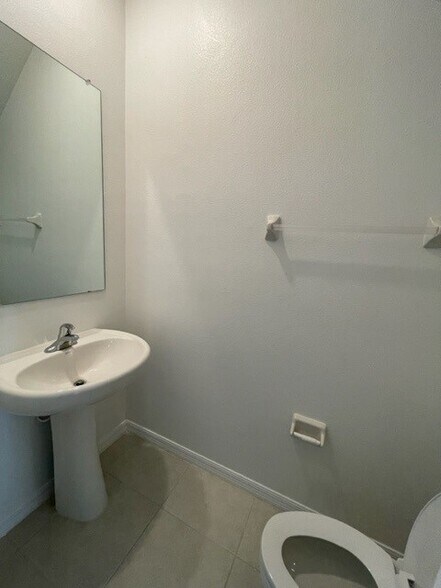Building Photo - 32091 Powderpuff Mimosa Dr