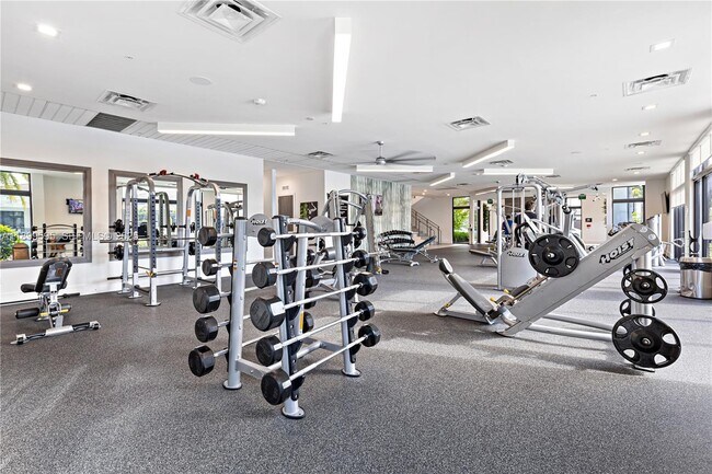 Building Photo - 8001 NW 41st St