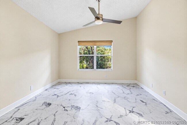 Building Photo - 9676 Cherry Blossom Ct