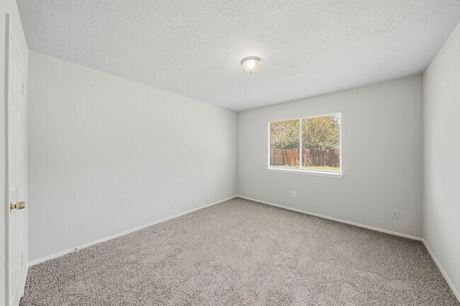 Building Photo - 8418 Lone Quail Dr