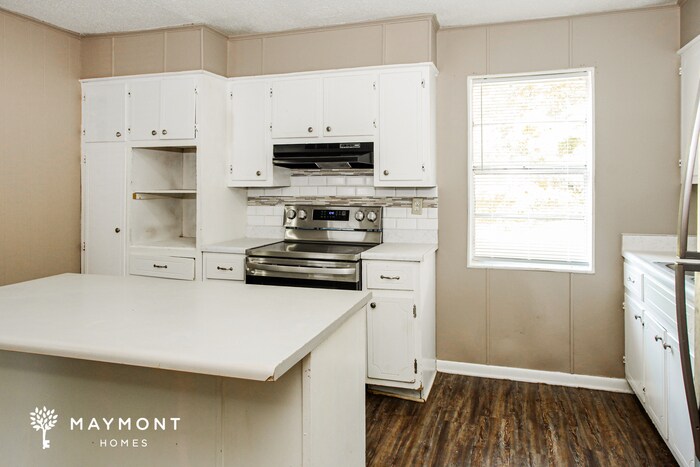 Building Photo - 1011 Hillwood Dr SW