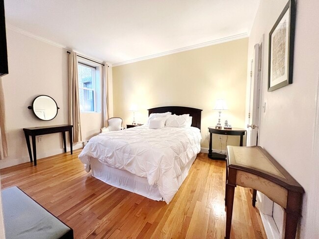 Building Photo - 425 Marlborough St