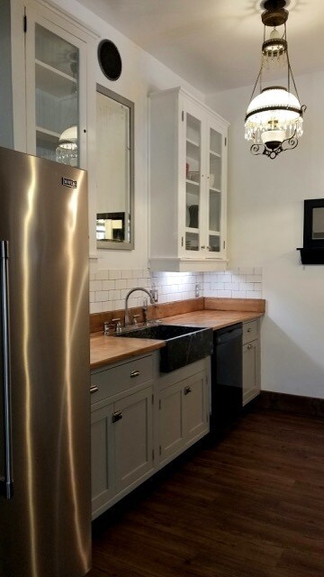 Building Photo - 257 Main St