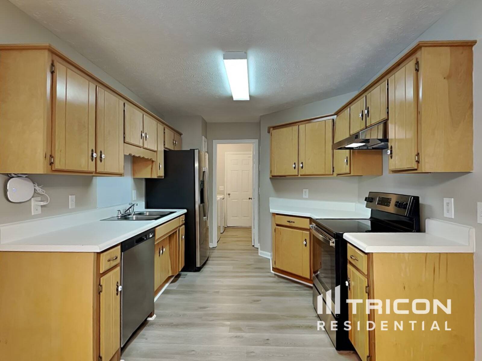 Building Photo - 928 Pin Oak Dr