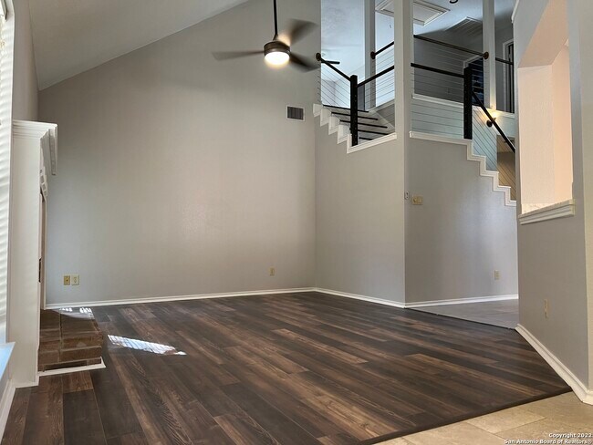 Building Photo - 4006 Legend Creek Dr
