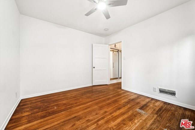 Building Photo - 1319 S Mansfield Ave