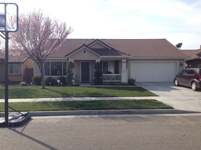 Primary Photo - 1399 W Castoro Way