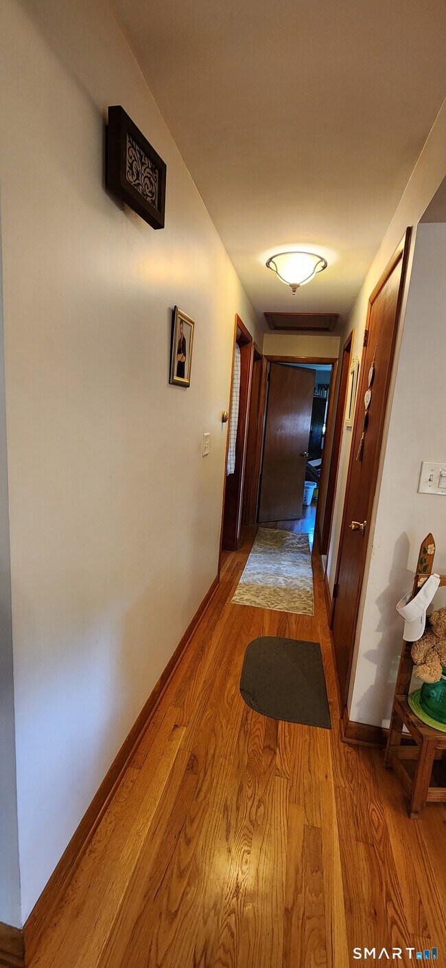 Building Photo - 219 3rd Ave