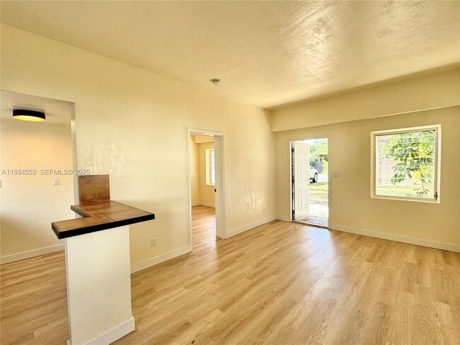 Building Photo - 12287 NE 7th Ave