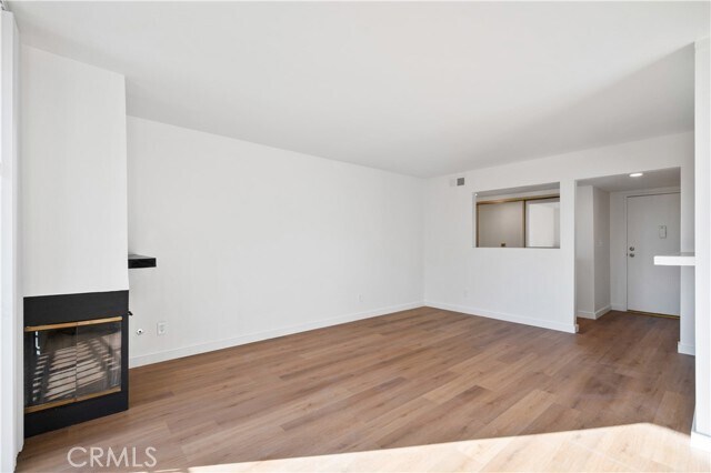 Building Photo - 28006 S Western Ave