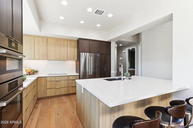 Building Photo - 8989 N Gainey Center Dr