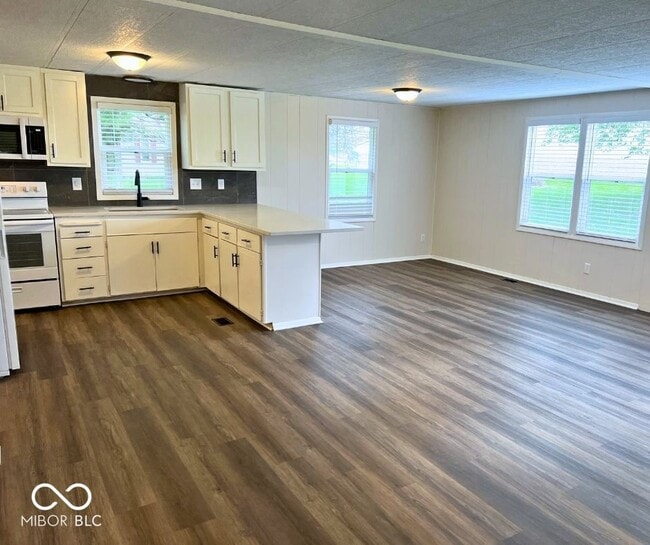 Building Photo - 6640 N 225 W