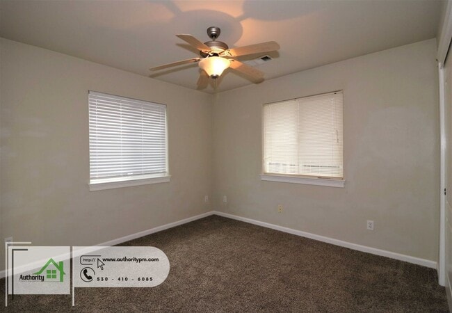 Building Photo - 22371 Rio Alto Dr
