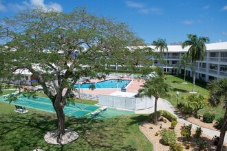 Building Photo - 5200 NE 24th Terrace