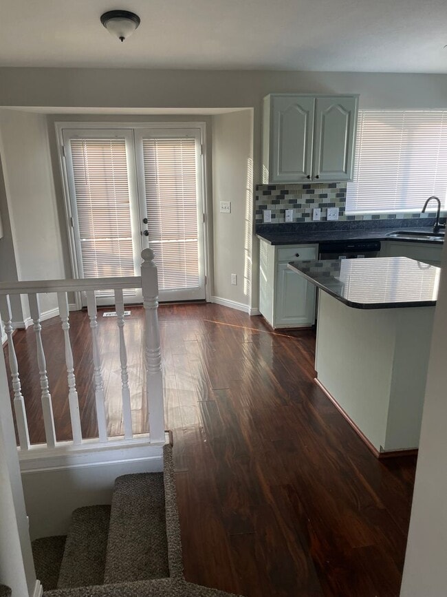 Building Photo - 4 Bed/2 Bath home in Harrisville