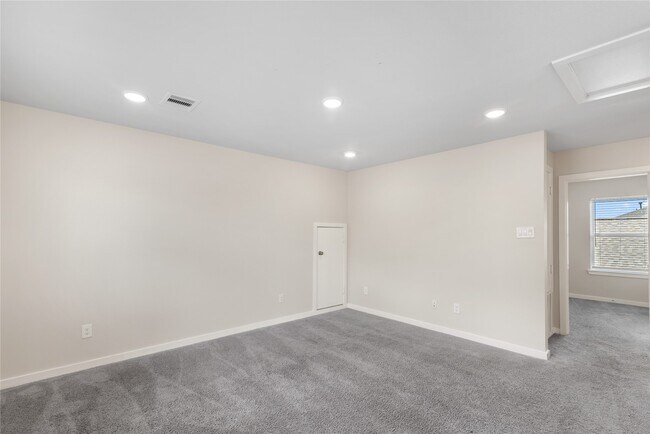 Building Photo - 5811 Quest Valley Dr