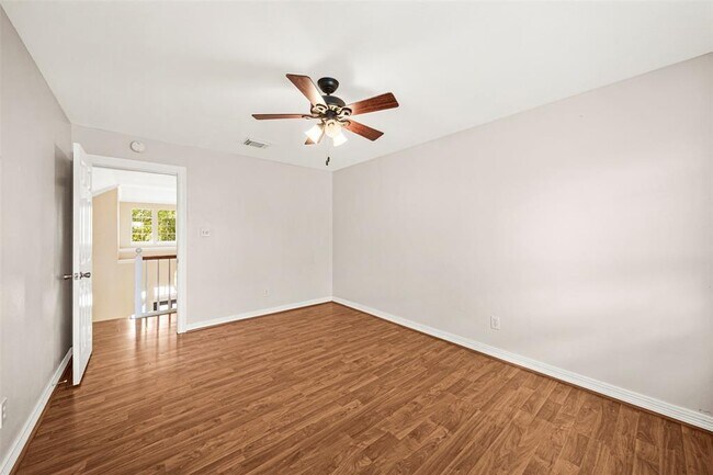 Building Photo - 4907 Canterbury Ln