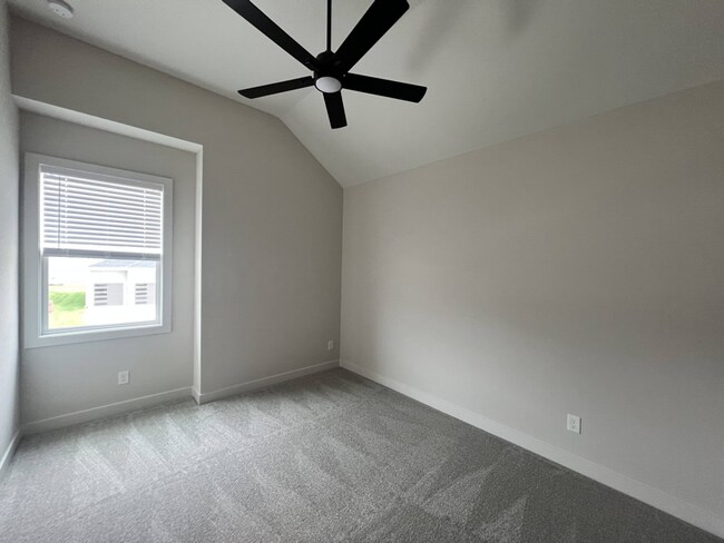 Building Photo - 11014 S Millstone Dr