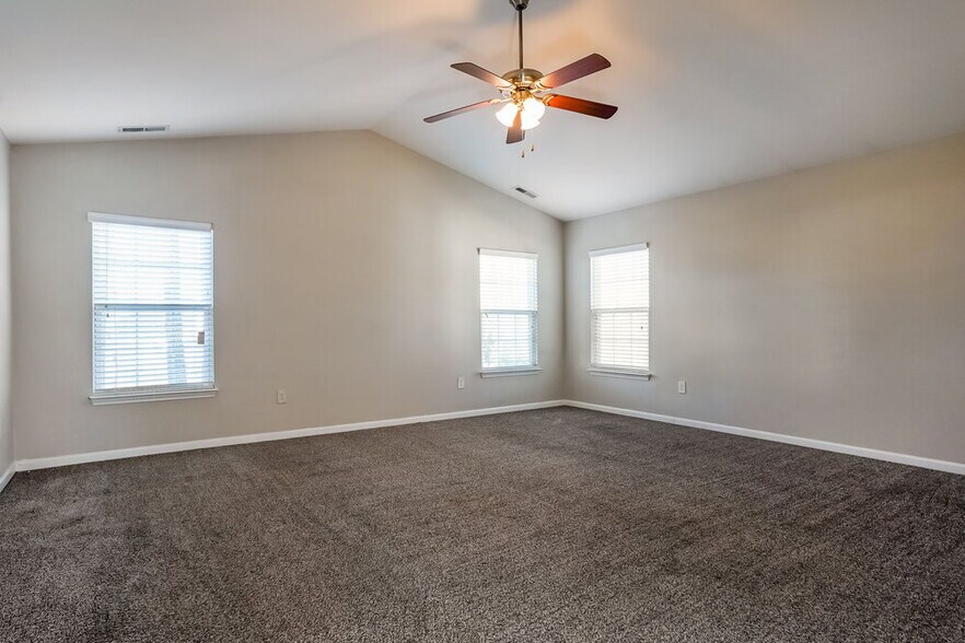 Building Photo - 5022 Gailardia Drive