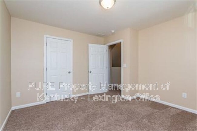 Building Photo - 1006 Whipporwill Dr