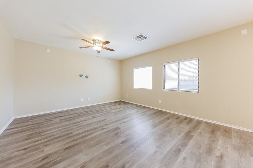 Building Photo - 16115 N 168th Ave