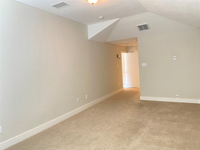 Building Photo - 13409 Preston Cliff Ct