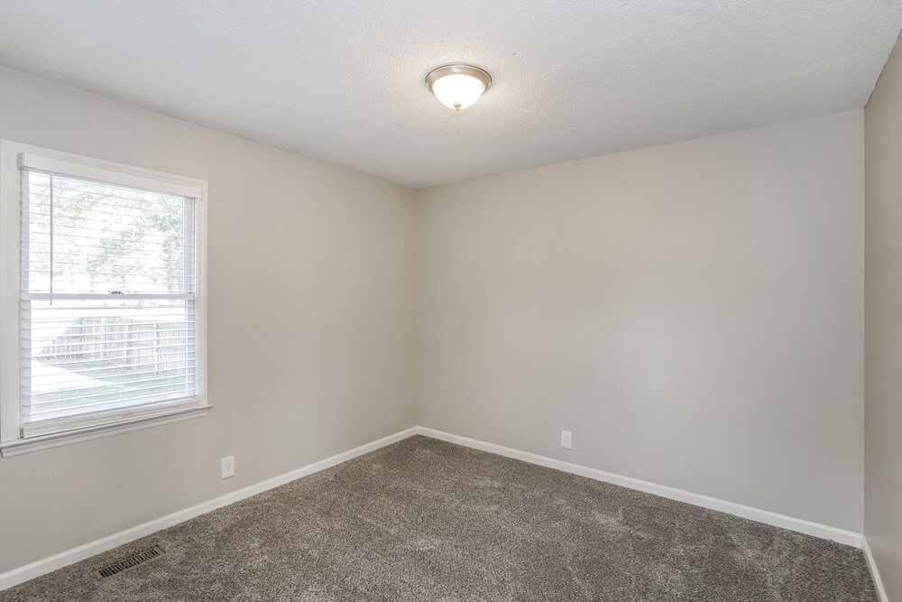 Building Photo - 1811 Peartree Ct