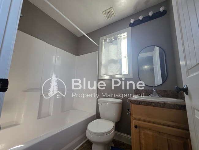 Building Photo - 1292 Hammerstone Dr