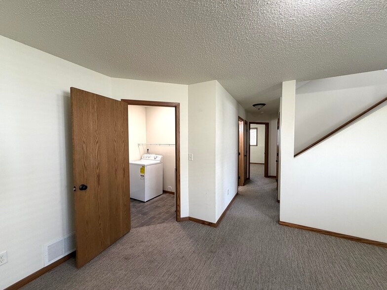 Building Photo - 2420 5th St W