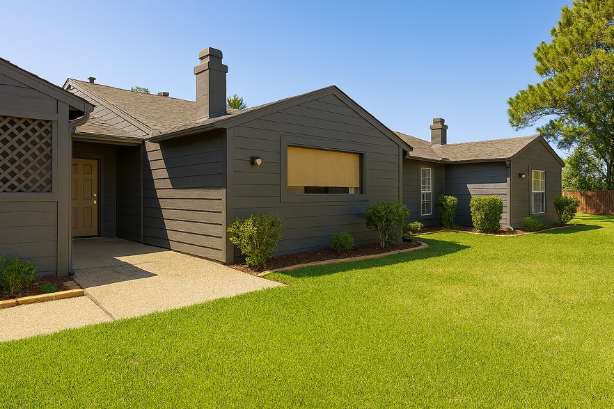 Front of Townhome - 8472 Glen Meadow Ln