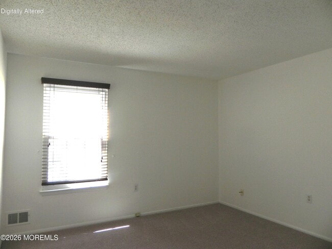 Building Photo - 138 Aster Ct