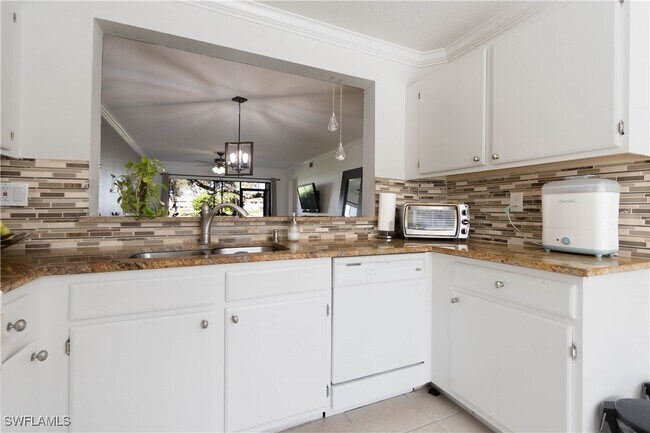 Building Photo - 1392 Churchill Cir