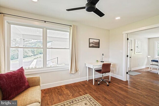 Building Photo - 790 Bendersville Wenksville Rd